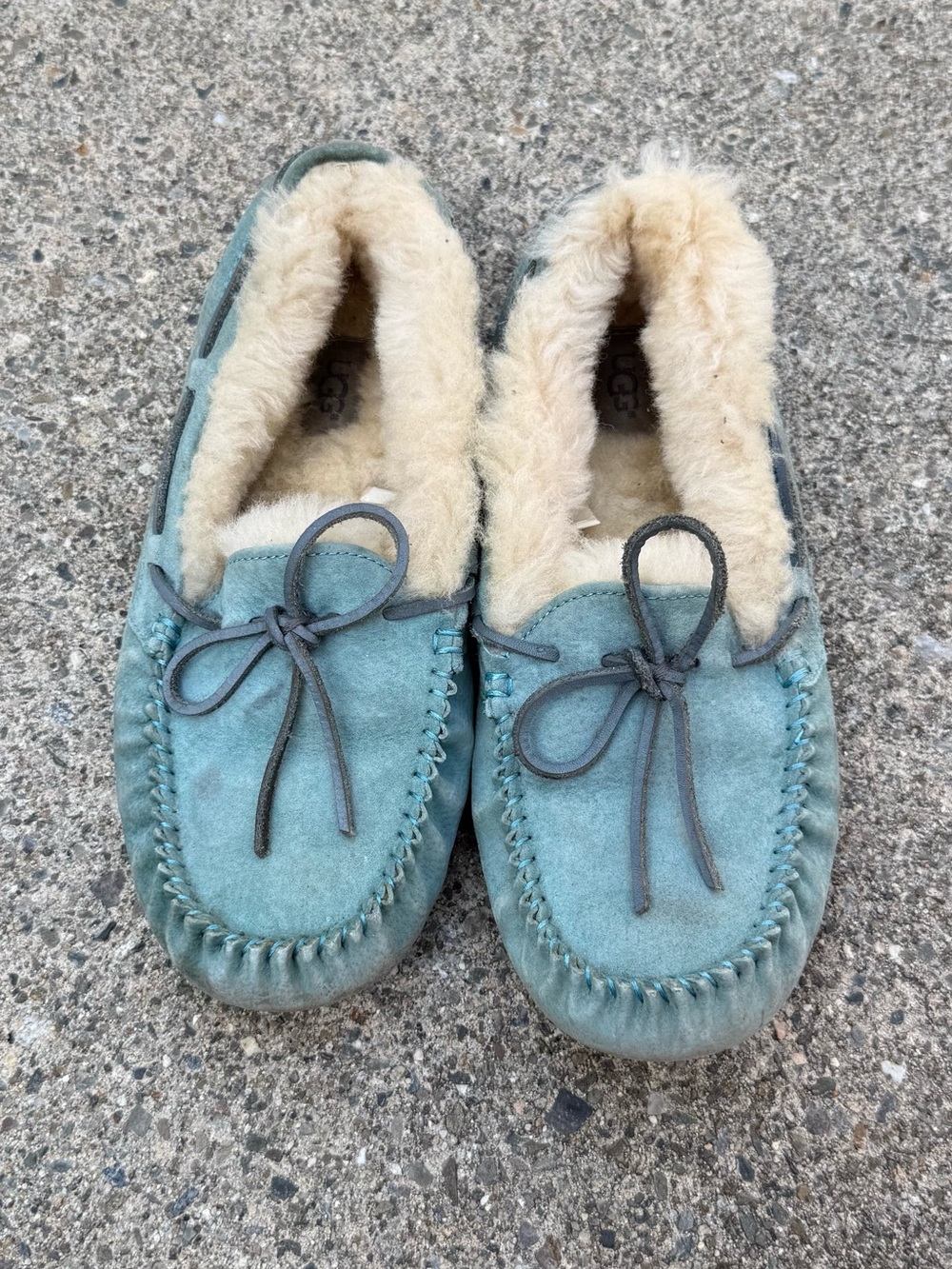 UGG Australia Dakota Suede Moccasin Slippers Teal Blue Shearling Size 9